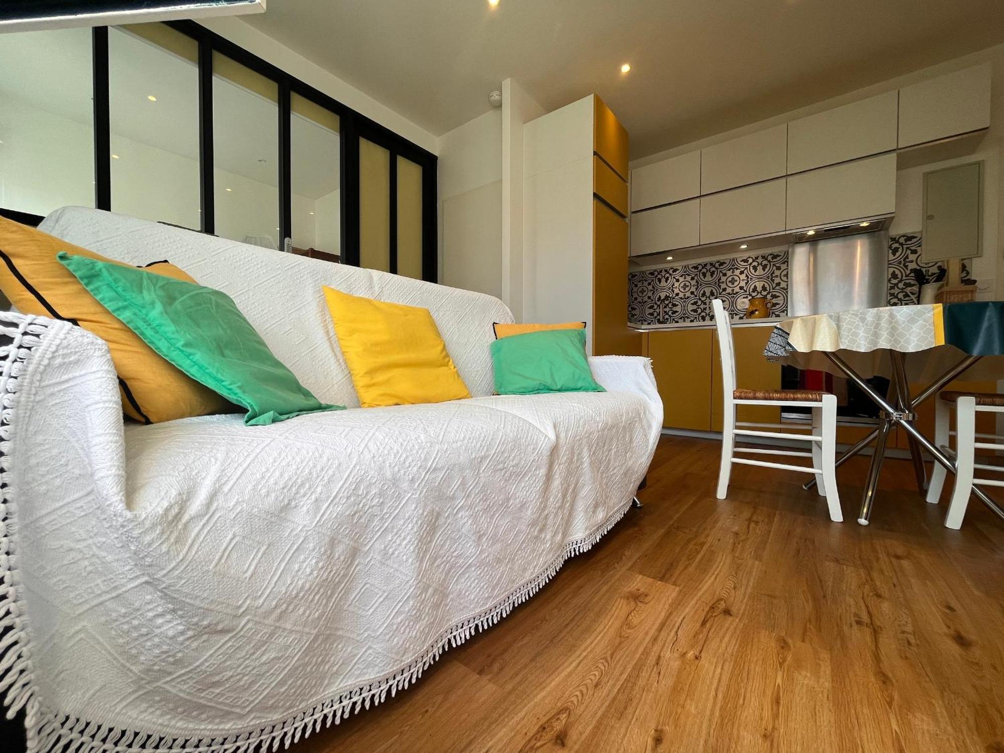 Appartement Lumineux 1 Chambre Au Coeur De Saint-Jean-De-Luz, Proche Plage Et Halles - Fr-1-239-890 מראה חיצוני תמונה